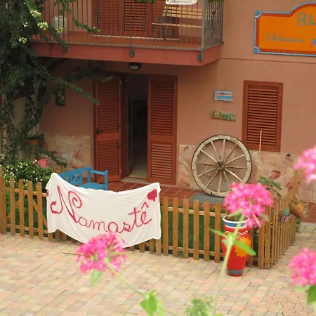 Felicidad Siempre Bed & Breakfast 3*